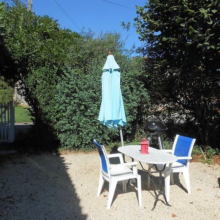 Chat Noir Gite Et Chambre D'Hotes Genouille (Vienne) Exterior foto